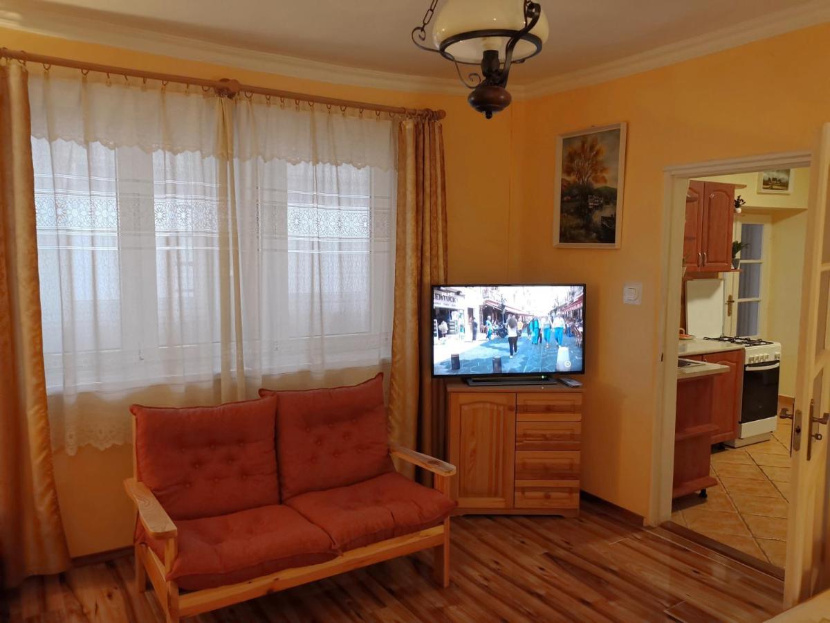 Viktor Vendeghaz Apartment Tokaj Exterior photo